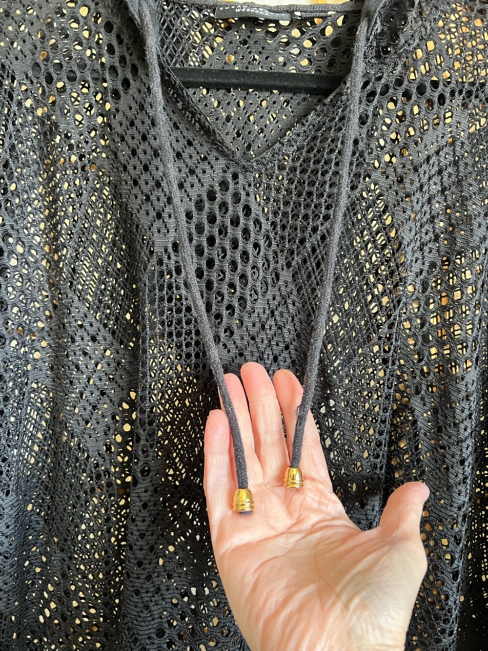 Susan Graver Weekend Black Lace Poncho Hooded Sheer Crochet Cover Up XL Boho - Picture 4 of 11